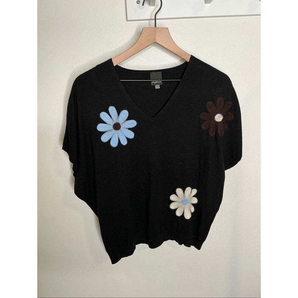 Aaeda Felt Floral Appliqué Top | Black in Large